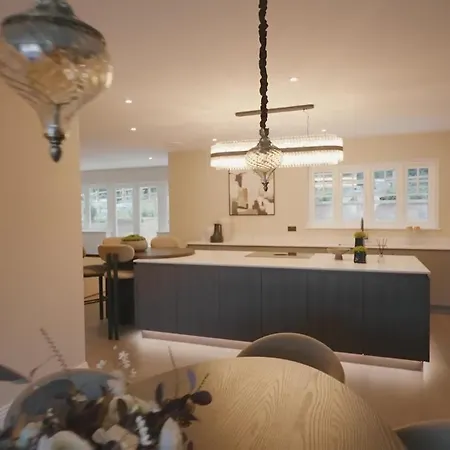 Βίλα Luxury With Jacuzzi, Sauna, Gym And Barbeque *