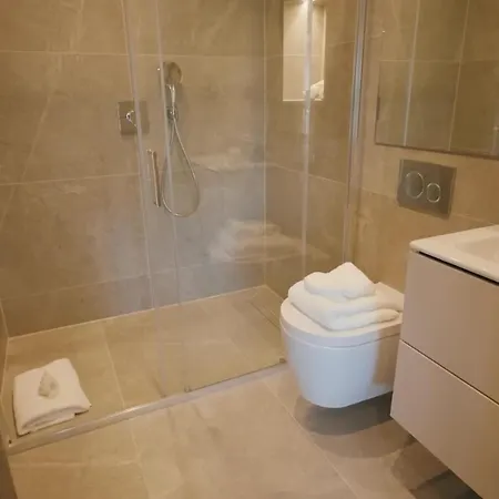 Βίλα Luxury With Jacuzzi, Sauna, Gym And Barbeque *