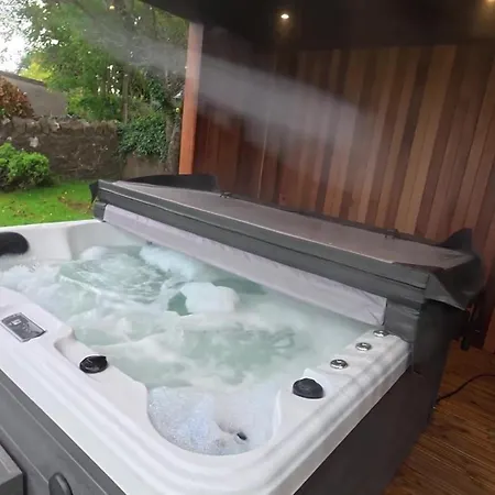 Luxury With Jacuzzi, Sauna, Gym And Barbeque * Prága